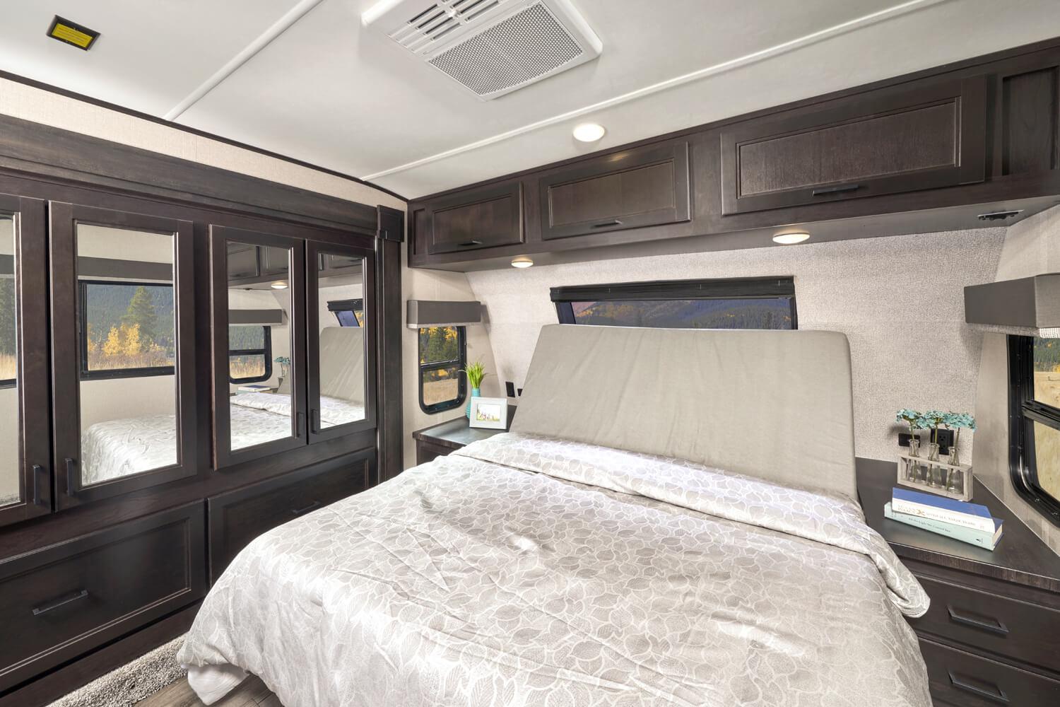 2021 Mesa Ridge XLT Bedroom Bed-up 