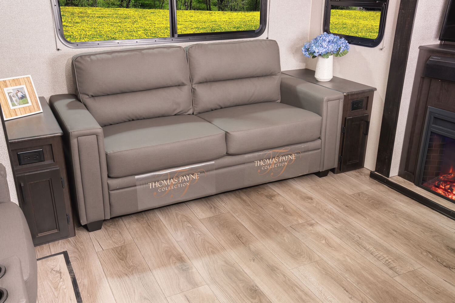 2021 Mesa Ridge Limited 291RLS Couch
