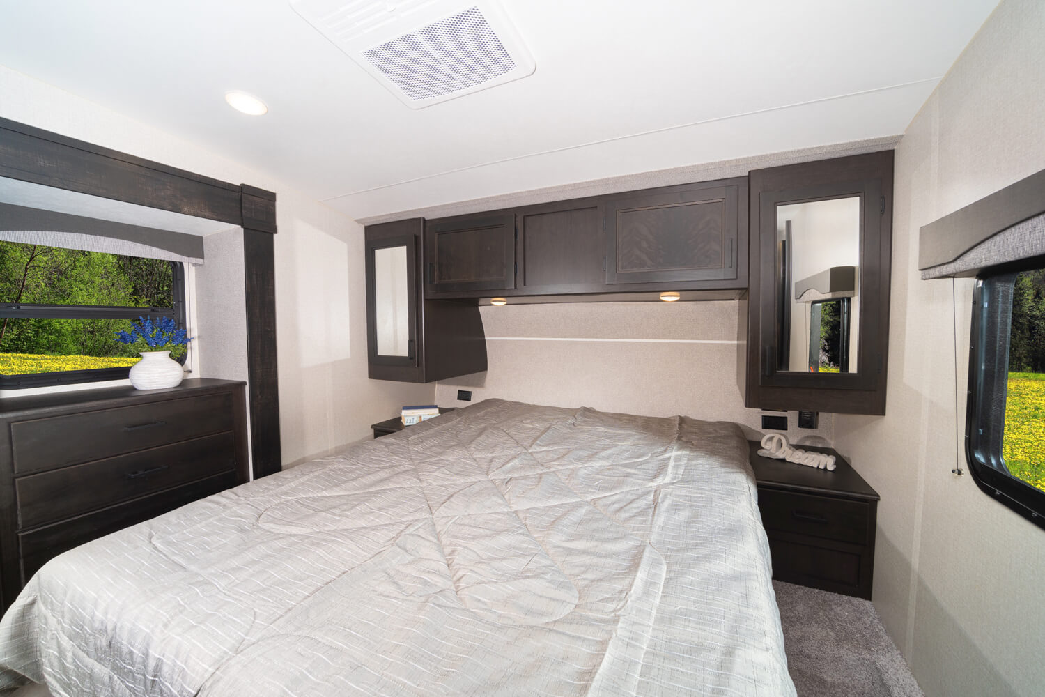 2021 Mesa Ridge Limited 291RLS Bedroom
